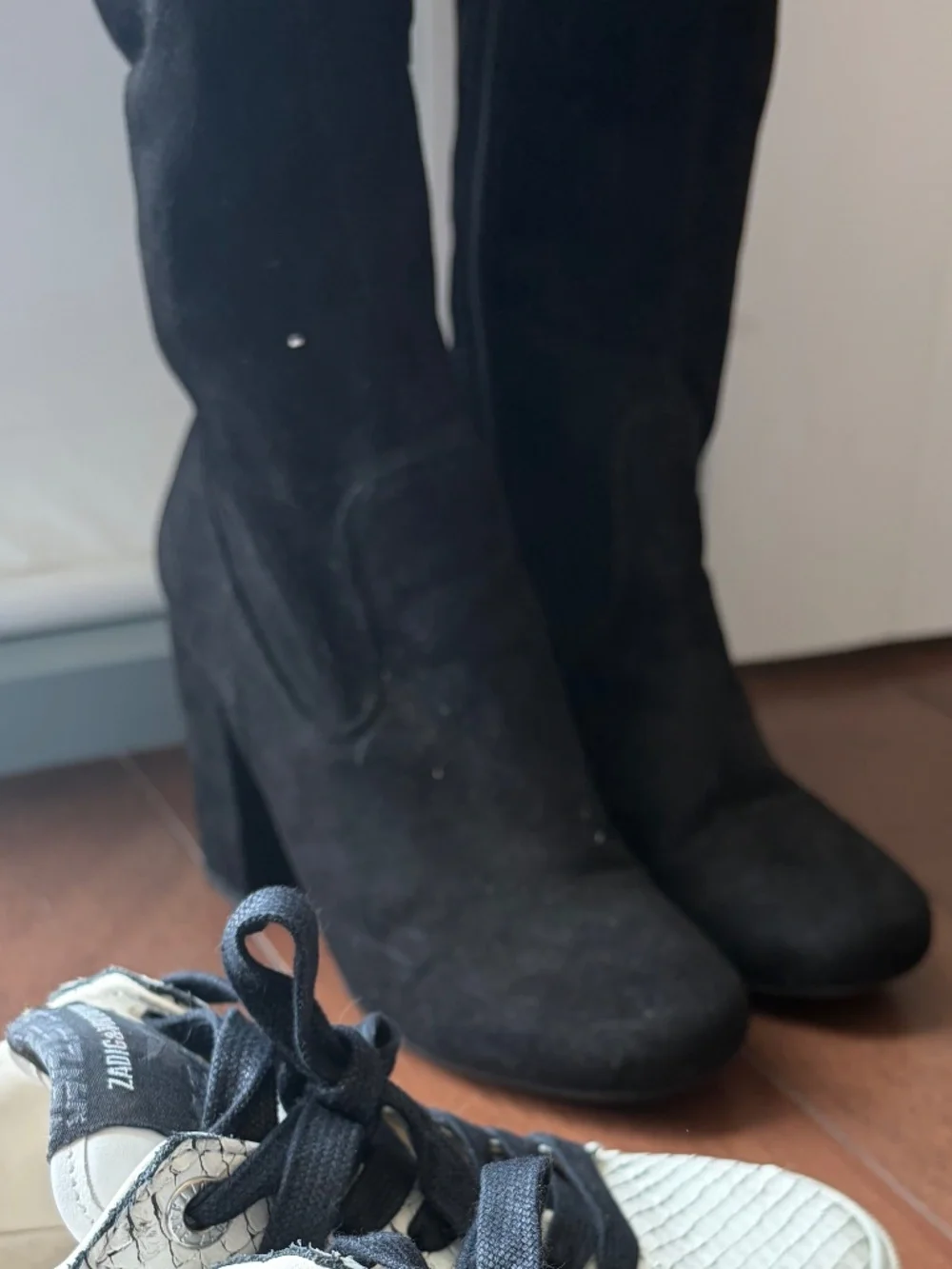 Black Over-the-Knee Suede Stretch Boots 7.5